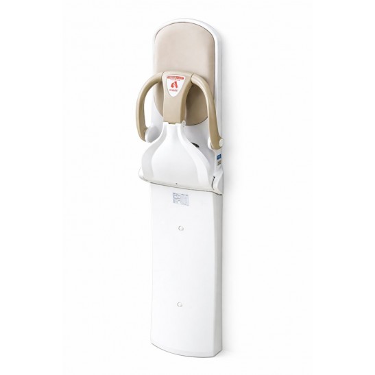 Combi Baby Chair Keep Slim F62